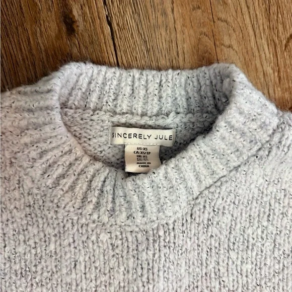 Sincerely Jules • Oversized Cropped Sweater - Picture 3 of 7